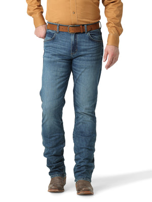 Wrangler Men's Retro Slim Fit Straight Leg Jean, Ferris Medium Wash