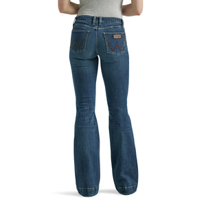 Wrangler Women's Retro Mae Mid Rise Trouser Denim Jeans, Jana