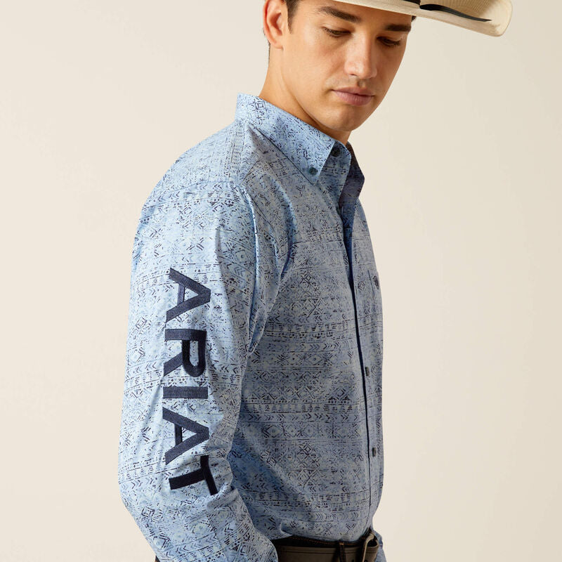 Ariat Men's Team Vaughn Fitted Blue Long Sleeve Shirt Ariat Men's Team Vaughn Fitted Blue Long Sleeve Shirt