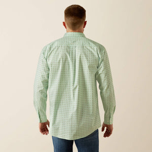 Ariat Men's Team Logo Pierson Classic Fit Long Sleeve Shirt, Light Green|White