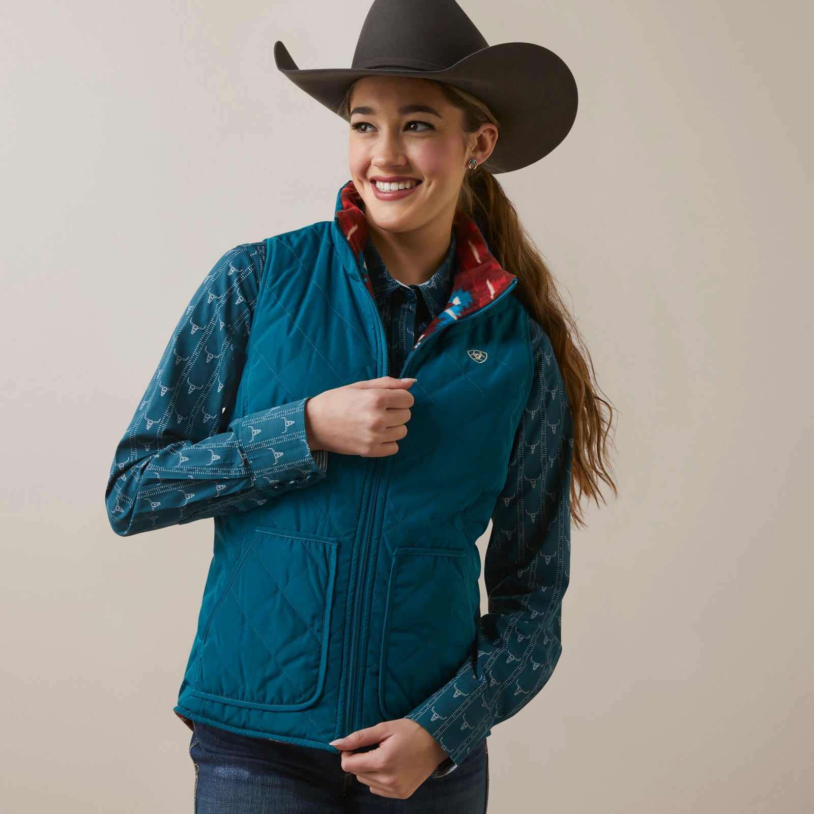 Ariat Women's Reversible Dilon Vest, Deep Lagoon