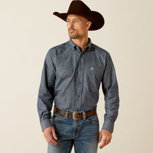 Ariat Men's Robert  Classic Fit Long Sleeve Shirt, Chambray Blue