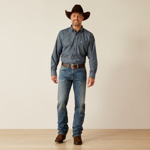 Ariat Men's Robert  Classic Fit Long Sleeve Shirt, Chambray Blue