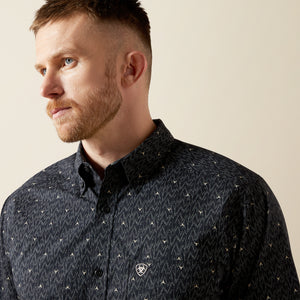 Ariat Men's Wheaton Fitted Long Sleeve Shirt, Navy