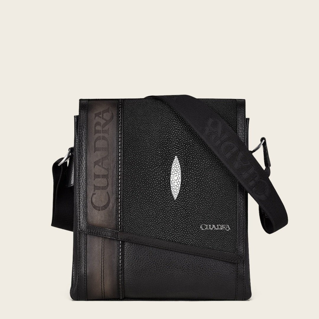Cuadra Men's Stingray Messenger Bag, Black