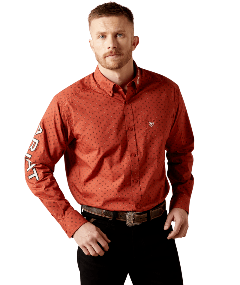 Ariat Men's MNS Team Porter Classic Fit Shirt, Brick Red/Beige