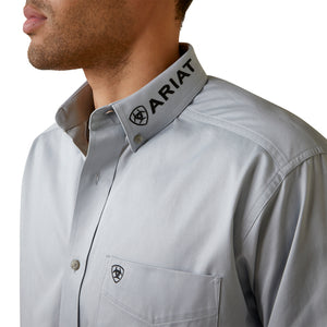 Ariat Men’s Team Logo Twill Classic Fit Long Sleeve Shirt, Pearl Blue