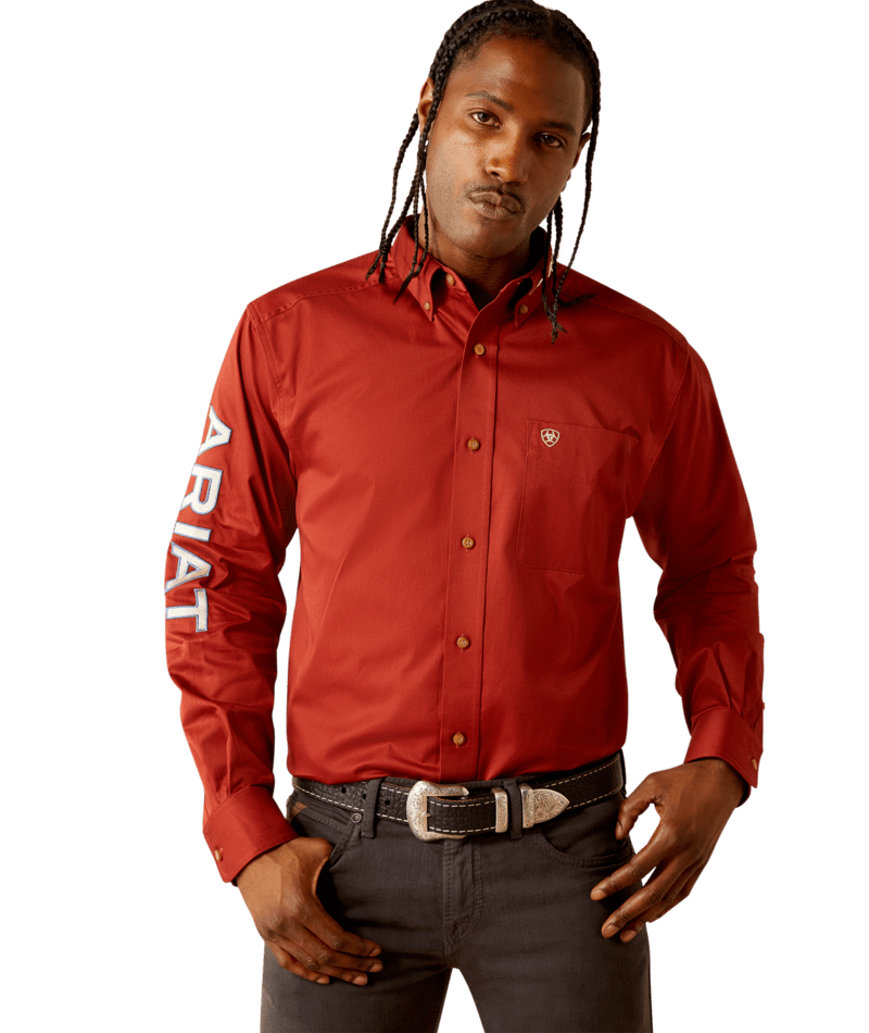 Ariat Men's MNS Team Logo Twill Classic Fit Shirt, Dark Red/Khaki