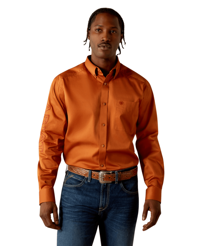 Ariat Men's MNS Team Logo Twill Classic Fit Shirt, Adobe/Brick