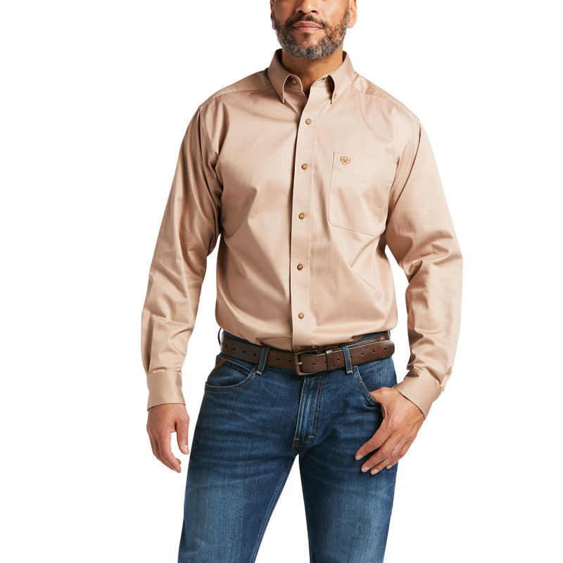 Ariat Men's Solid Twill Classic Long Sleeve Shirt, Beige/Khaki